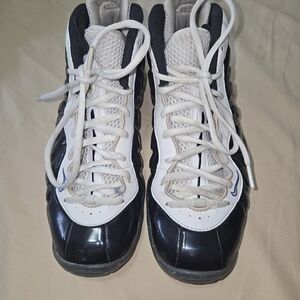 Nike Kids Sneakers Black and White